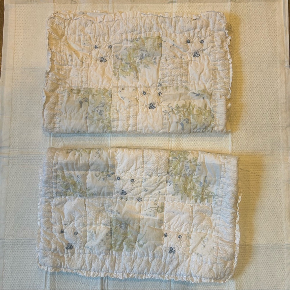 Simply Shabby Chic Pillow Sham Set Floral Quilted Standard Ruffled Edge - Picture 8 of 9